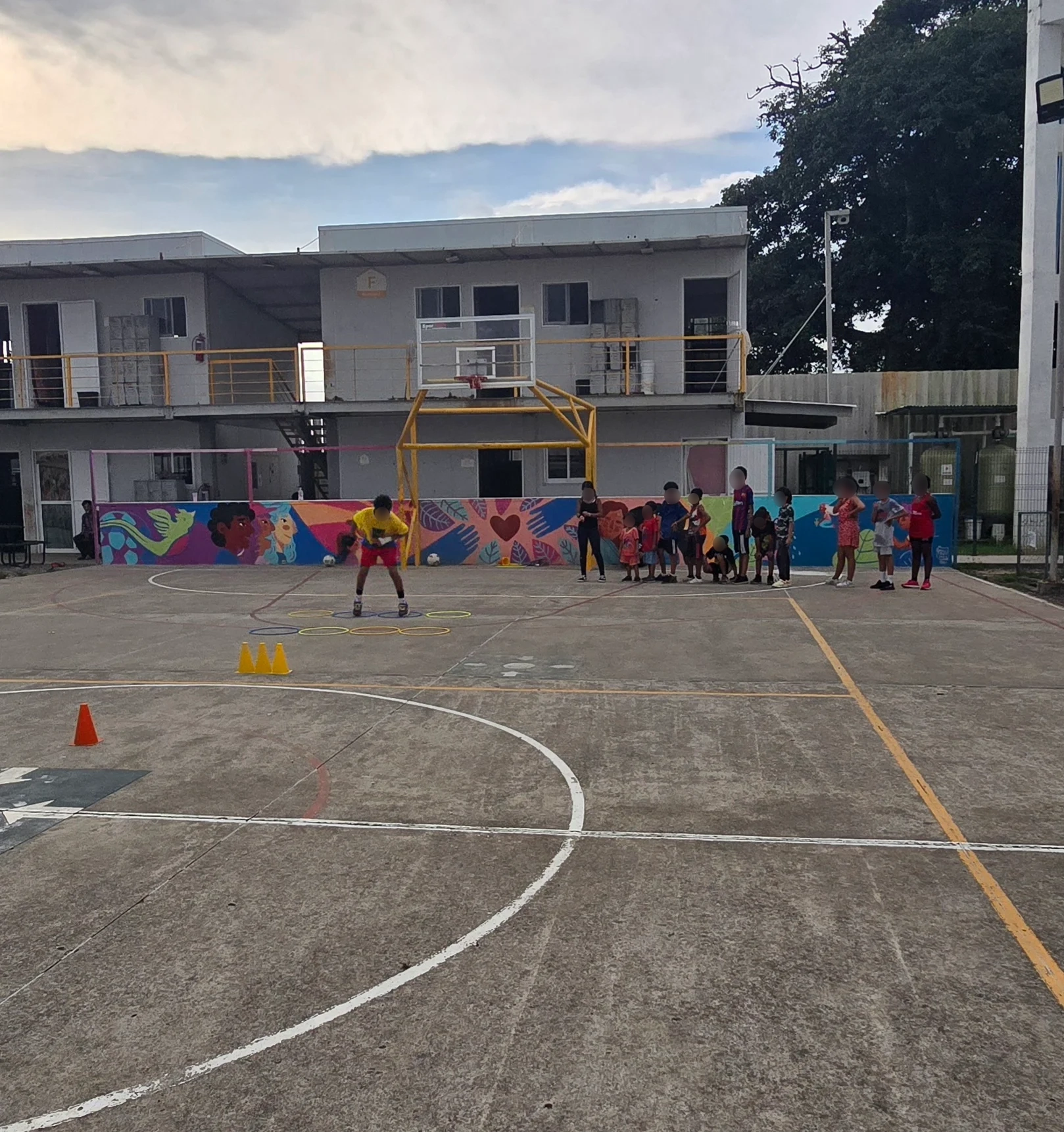 Internacionales Jr HyS gallery image